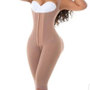 Colombian Girdle Hourglass with 7 Long Rods by Melibelt